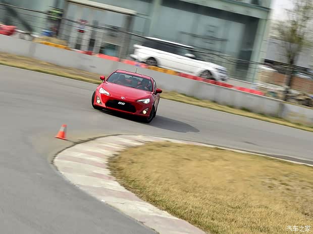 豐田(進(jìn)口) 豐田86 2013款 2.0L 自動豪華型