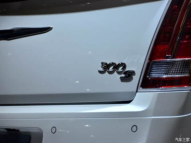 克萊斯勒克萊斯勒(進(jìn)口)克萊斯勒3002012款 S