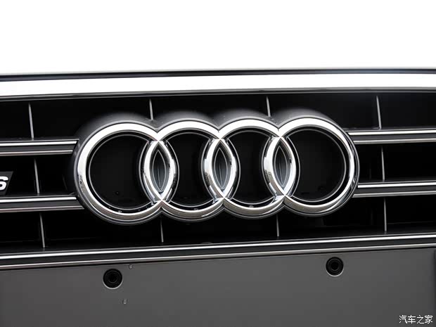 奧迪(進口) 奧迪S6 2013款 S6 4.0TFSI