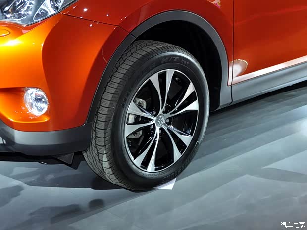 丰田一汽丰田丰田RAV42014款 基本型