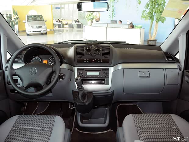 奔驰福建奔驰威霆2013款 3.0L 精英版