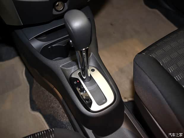 日產(chǎn)東風(fēng)日產(chǎn)驪威2013款 勁銳版 1.6XV CVT豪華版