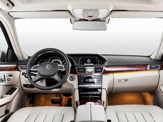 奔驰北京奔驰奔驰E级2014款 E400L 时尚型 奔驰北京奔驰奔驰E级2014款 E400L 时尚型