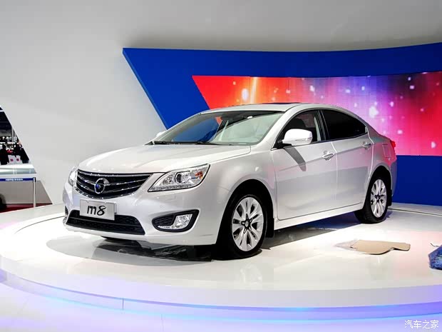 海马海马汽车海马M82012款 基本型