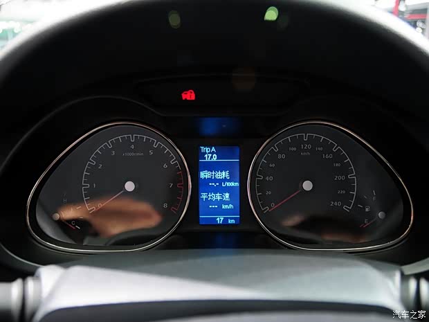 海马海马汽车海马M82012款 基本型