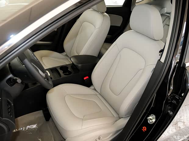 奔腾一汽奔腾奔腾X802013款 2.0L 自动基本型 奔腾一汽奔腾奔腾X802013款 2.0L 自动基本型