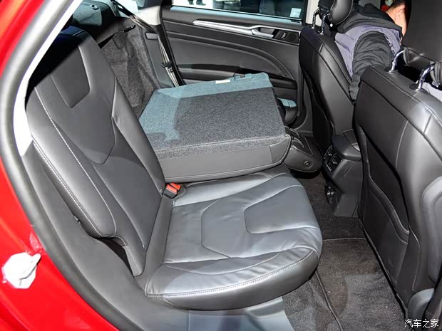 福特长安福特蒙迪欧2013款 2.0L GTDi240豪华运动型