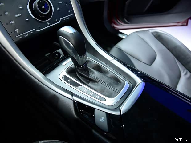 福特长安福特蒙迪欧2013款 2.0L GTDi240至尊型 福特长安福特蒙迪欧2013款 2.0L GTDi240至尊型