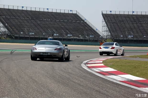 奔驰奔驰AMG奔驰SLS级AMG2013款 SLS AMG 45周年中国限量版