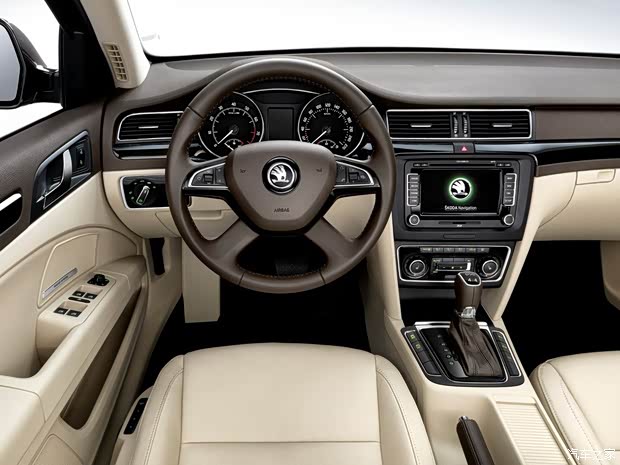 斯柯達(dá)斯柯達(dá)(進(jìn)口)昊銳(海外)2014款 基本型 斯柯達(dá)斯柯達(dá)(進(jìn)口)昊銳(海外)2014款 基本型