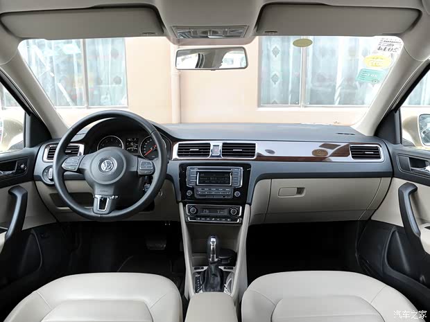 大众上海大众新桑塔纳2013款 1.6L 自动豪华版