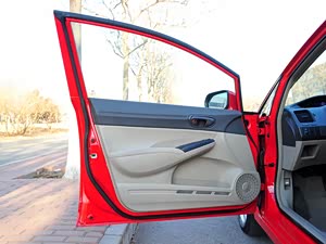 ˼�� 2012�� 1.8L �Զ�