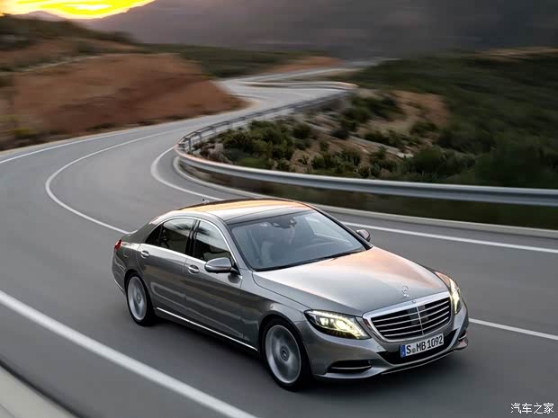 奔驰奔驰(进口)奔驰S级2014款 S400L HYBRID