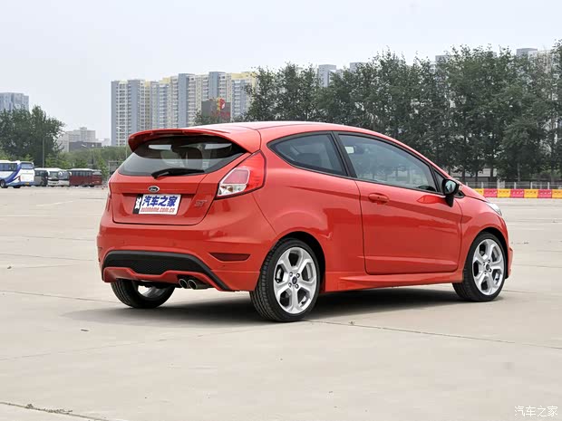 福特福特(進(jìn)口)嘉年華(進(jìn)口)2013款 三門兩廂版 ST