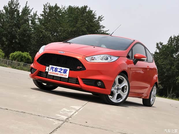 福特福特(進(jìn)口)嘉年華(進(jìn)口)2013款 三門兩廂版 ST