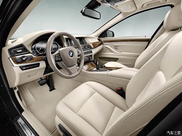 宝马宝马(进口)宝马5系(进口)2014款 530d xDrive 旅行版 宝马宝马(进口)宝马5系(进口)2014款 530d xDrive 旅行版