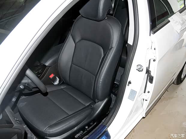 起亚起亚(进口)凯尊2013款 2.4L 商务型 京V