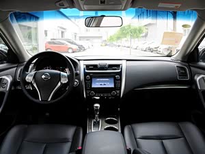 ���� 2013�� 2.5L XL-NAVI������