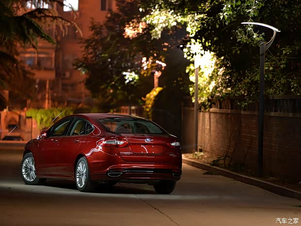 福特长安福特蒙迪欧2013款 2.0L GTDi240旗舰型