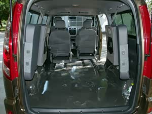 ���ɿ�E2012�� 2.0L������׼�ͳ���4G63