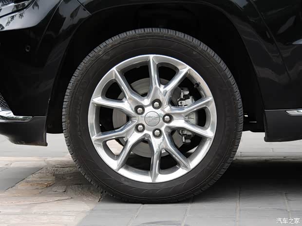 JeepJeep大切诺基(进口)2014款 5.7L 旗舰尊崇版
