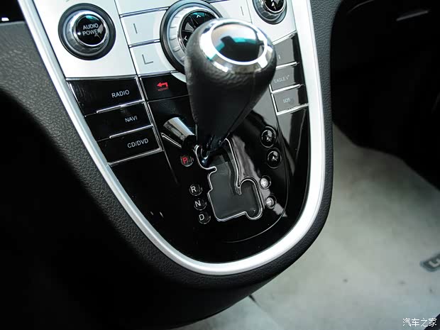 納智捷東風(fēng)裕隆大7 MPV2013款 2.0T 行政型