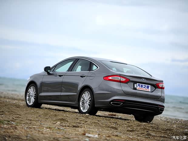 福特长安福特蒙迪欧2013款 2.0L GTDi240旗舰型 福特长安福特蒙迪欧2013款 2.0L GTDi240旗舰型