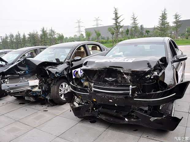 瑞麒奇瑞汽车瑞麒G52012款 2.0T 自动豪华型