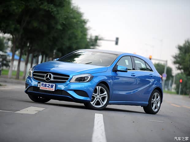 奔驰奔驰(进口)奔驰A级2013款 A200 都市型 奔驰奔驰(进口)奔驰A级2013款 A200 都市型