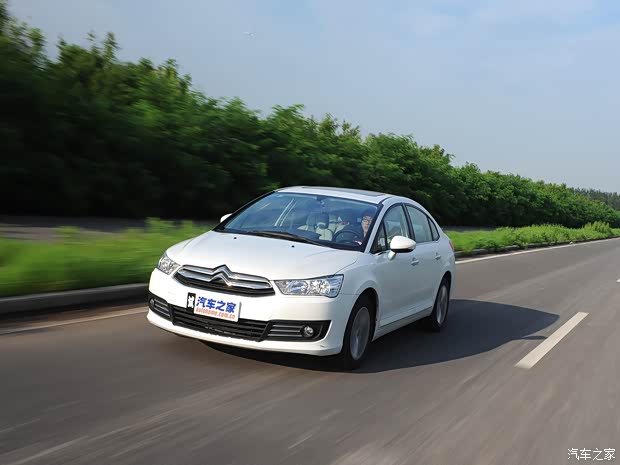 雪鐵龍東風雪鐵龍世嘉2013款 三廂 1.6L 自動品享型