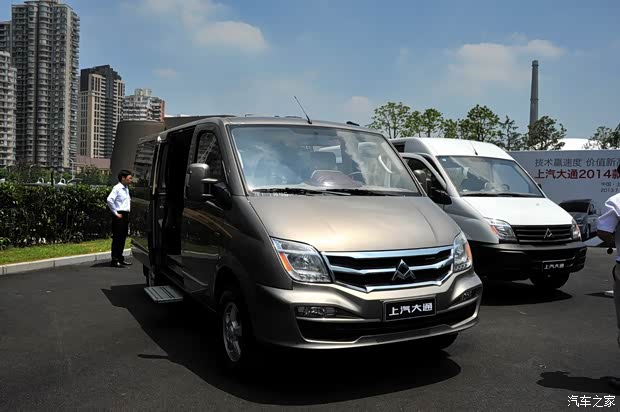 上汽大通上汽商用車上汽大通V802012款 2.5L定制版