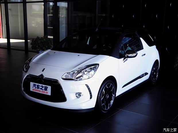DS雪鐵龍(進口)DS32013款 1.6L 風尚敞篷版 DS雪鐵龍(進口)DS32013款 1.6L 風尚敞篷版