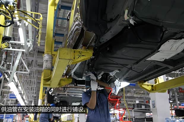 吉利全球鷹吉利汽車全球鷹GX72013款 2.0L 自動尊貴型