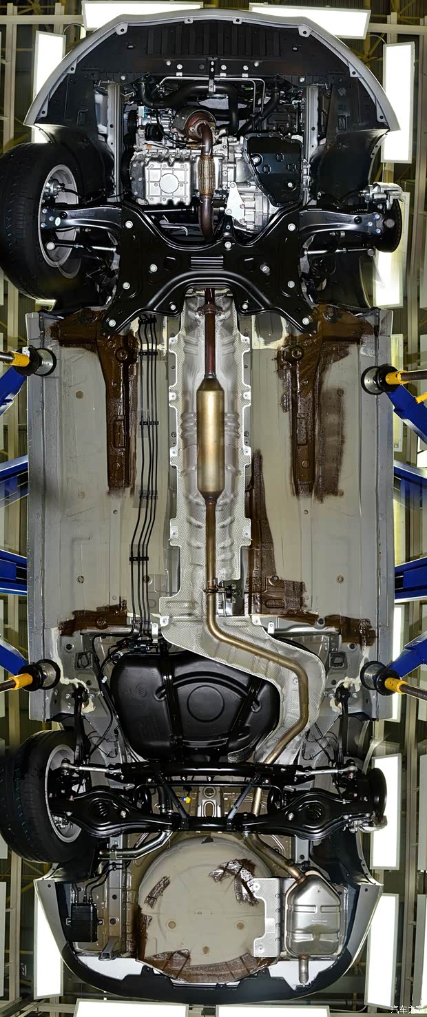 广汽传祺广汽乘用车传祺GA32013款 1.6L 自动尊贵ESP版 广汽传祺广汽乘用车传祺GA32013款 1.6L 自动尊贵ESP版