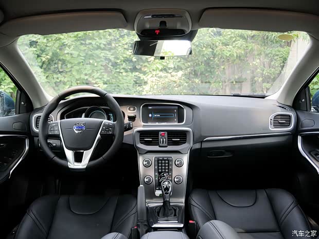 沃尔沃沃尔沃(进口)沃尔沃V402014款 2.0T 智雅版