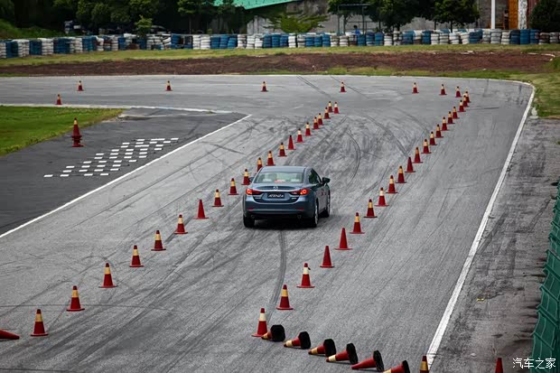 马自达马自达(进口)ATENZA(进口)2013款 2.0L 标准型