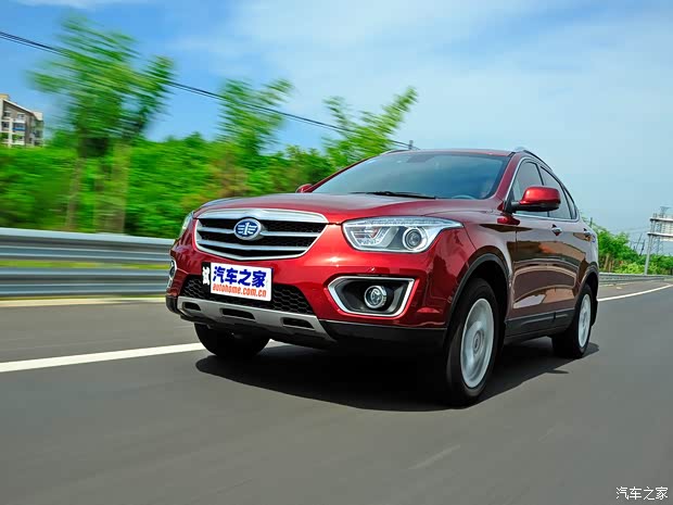 奔腾一汽奔腾奔腾X802013款 2.0L 自动豪华型