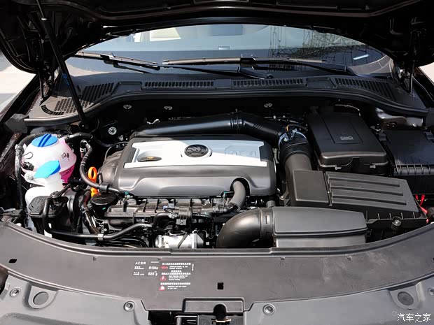 斯柯達(dá)上海大眾斯柯達(dá)速派2013款 1.8TSI 自動雅仕版 斯柯達(dá)上海大眾斯柯達(dá)速派2013款 1.8TSI 自動雅仕版