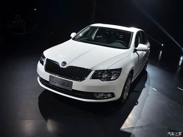 斯柯達(dá)上海大眾斯柯達(dá)速派2013款 2.0TSI DSG尊仕版 斯柯達(dá)上海大眾斯柯達(dá)速派2013款 2.0TSI DSG尊仕版