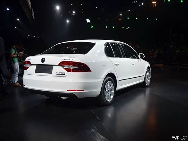 斯柯達(dá)上海大眾斯柯達(dá)速派2013款 2.0TSI DSG尊仕版 斯柯達(dá)上海大眾斯柯達(dá)速派2013款 2.0TSI DSG尊仕版