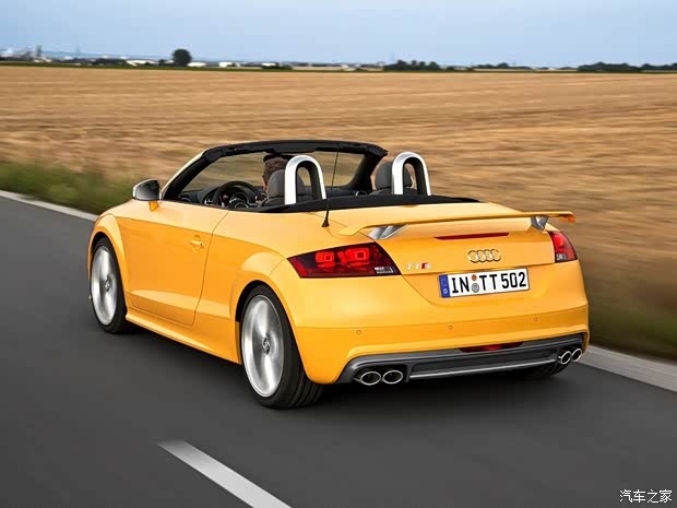 奥迪奥迪(进口)奥迪TTS2013款 TTS Roadster 2.0TFSI quattro competition 奥迪奥迪(进口)奥迪TTS2013款 TTS Roadster 2.0TFSI quattro competition