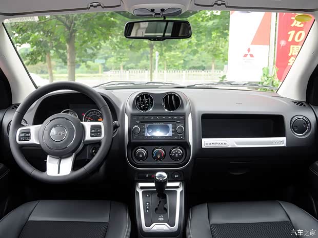 JeepJeep指南者2014款 2.0L 两驱都市版