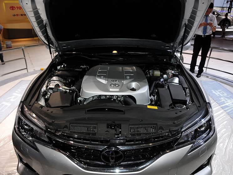0v尊锐导航版搭载了3.0l v6发动机』