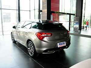 ѩF(M) DS 5(M) 2012 1.6T A