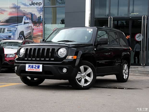JeepJeep自由客2014款 2.4L 运动版