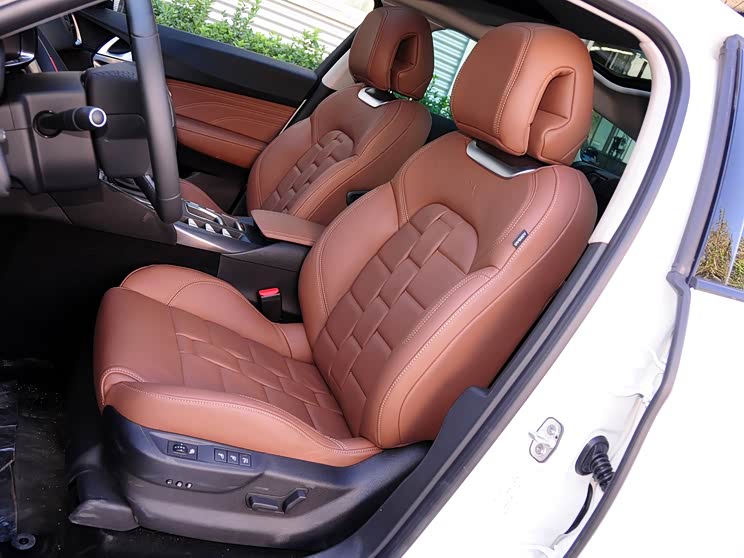 DS长安标致雪铁龙DS52013款 1.6T 豪华版THP200