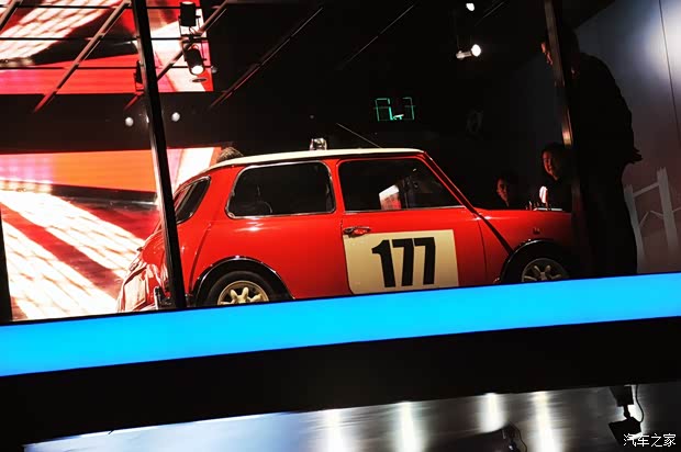 MINIMINIMINI PACEMAN2013款 1.6T COOPER S ALL 4 MINIMINIMINI PACEMAN2013款 1.6T COOPER S ALL 4