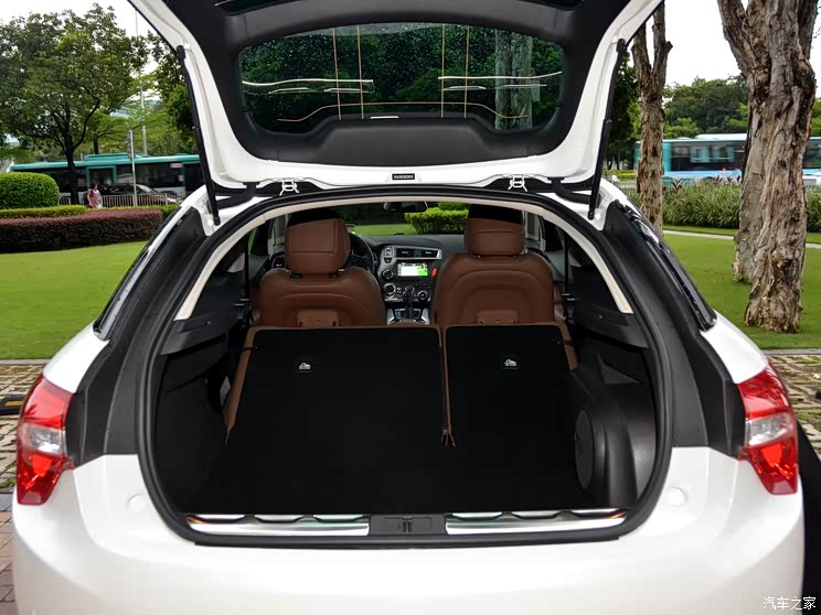 DS长安标致雪铁龙DS52013款 1.6T 尊享版THP200