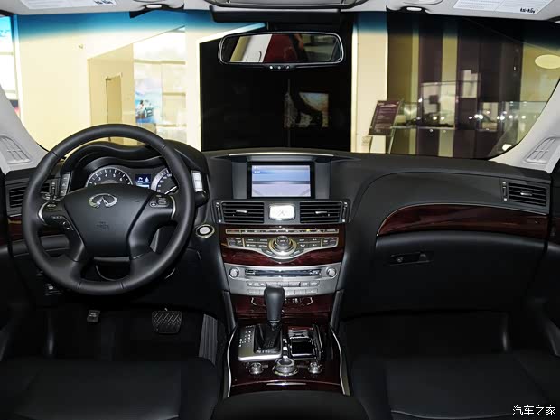 英菲尼迪英菲尼迪英菲尼迪Q70L2013款 2.5L 舒適版