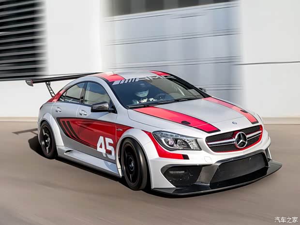 奔馳奔馳AMG奔馳CLA級(jí)AMG2013款 CLA45 AMG Racing Series Concept